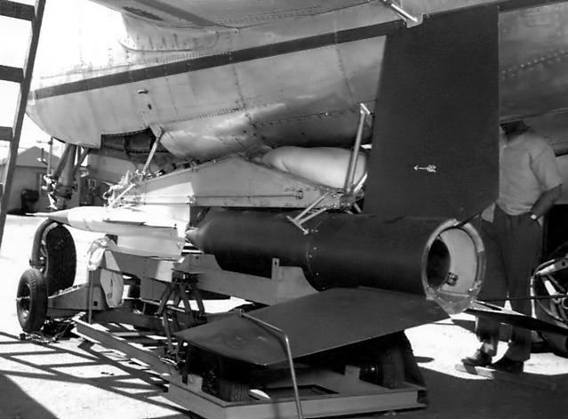 Un des modèles réduits de X-7